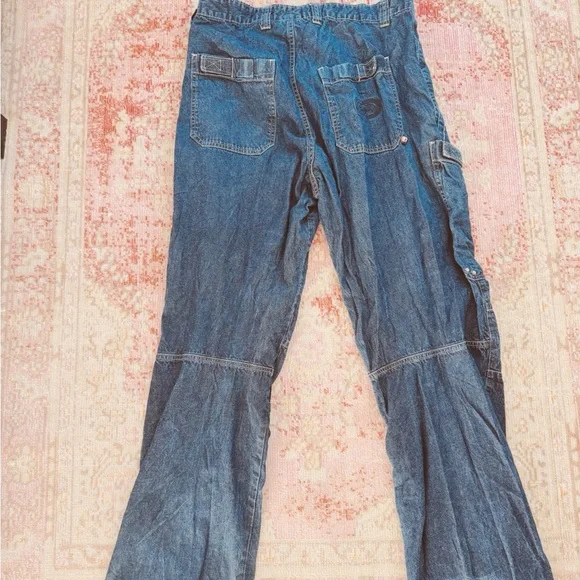 Marc Ecko, Men Vintage Dark Blue Cargo Denim Pants with Utility Pockets - Picture 2 of 6